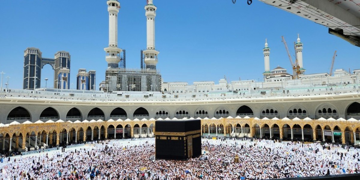 Why Choose a Complicated Journey When Umrah Can Be Easy?