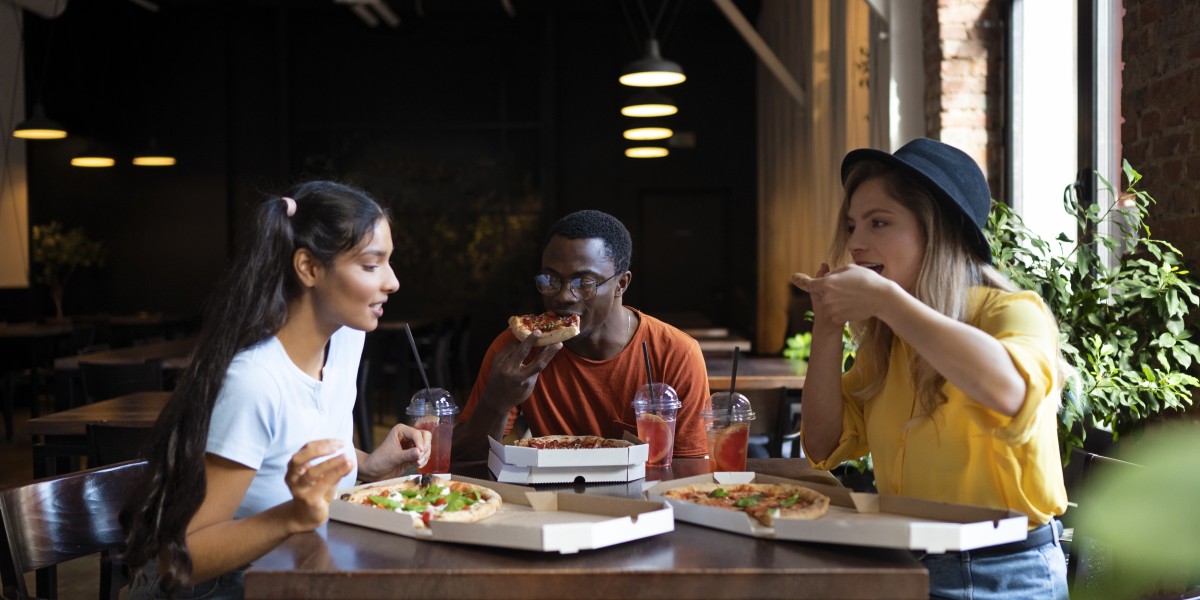 Fast Food Restaurants in Lahore: Best Menu Items Customers Love Most