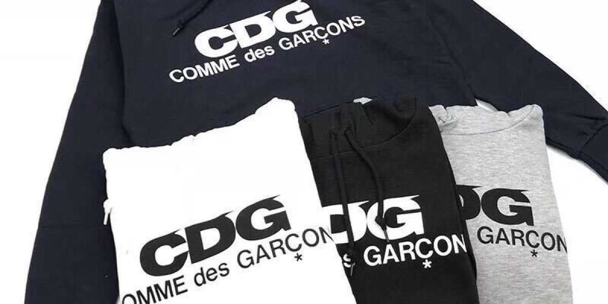What Makes Comme Des Garcons T-Shirts a Favorite for Everyday FashionWhat Makes Comme Des Garcons T-Shirts a Favorite fo