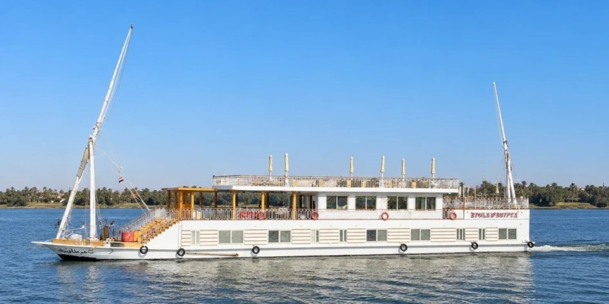 A Complete Checklist for Booking a Dahabiya Cruise