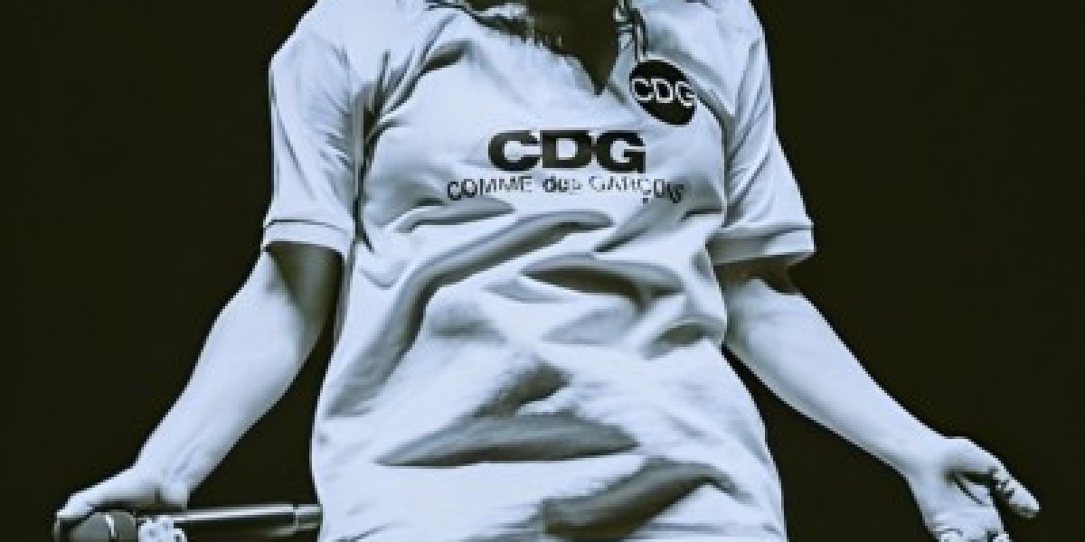 Comme Des Garcons Play Celebrity Style Inspiration