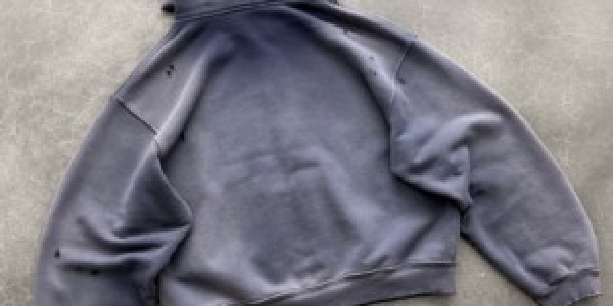 Akimbo Hoodie: Comfort, Fit, and Everyday Streetwear